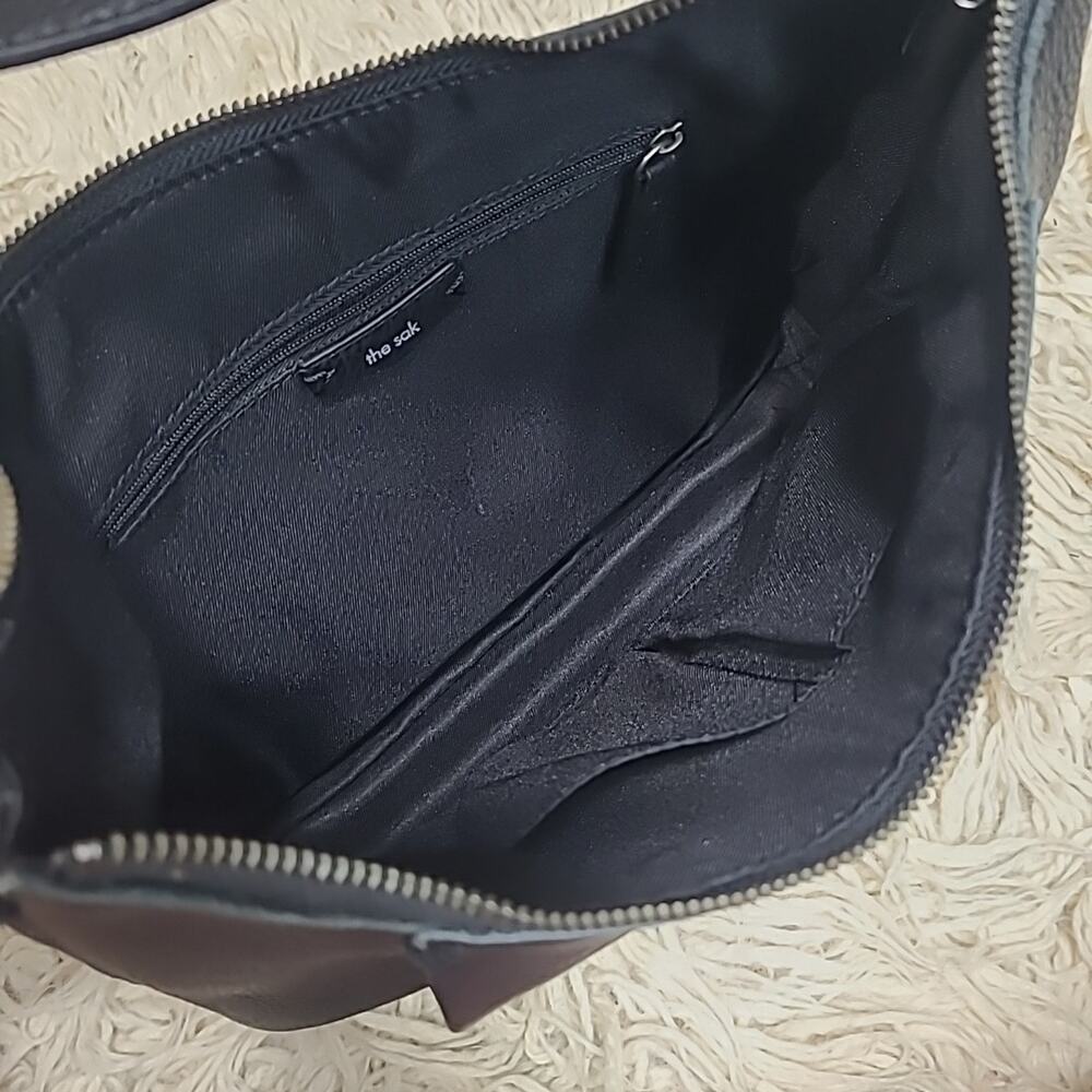 The SAK Brook Black Pebbled Leather Hobo Shoulder Bag Purse - Picture 10 of 11